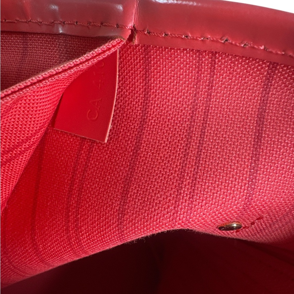 Louis Vuitton Limited Edition Monogram Tote with Pink Accents - Picture 4 of 6